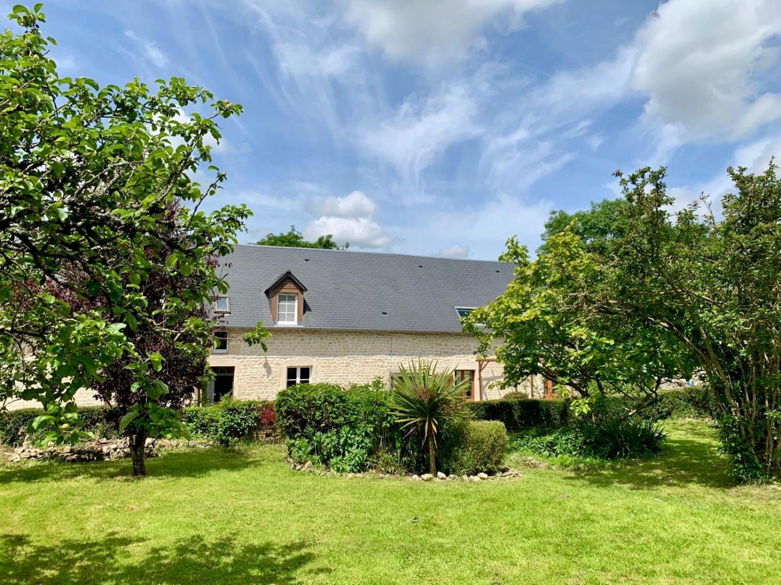 Chambre De Rose - Le Refuge Des Parachutistes - En Bordure Du Marais Neuville-au-Plain Exterior photo